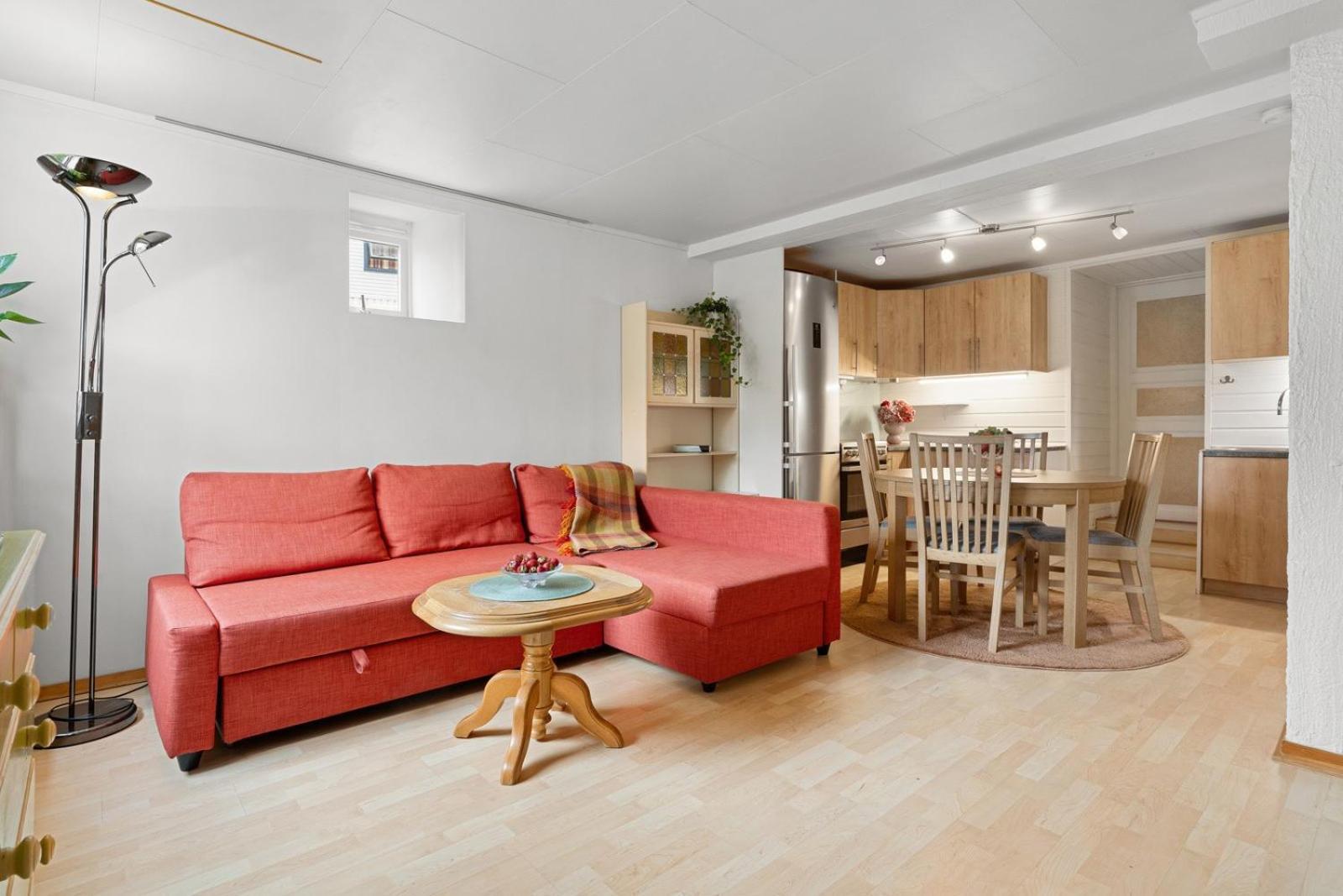 Room In Cozy Apartment 7 Min Walk From The City Center Тромсьо Екстериор снимка