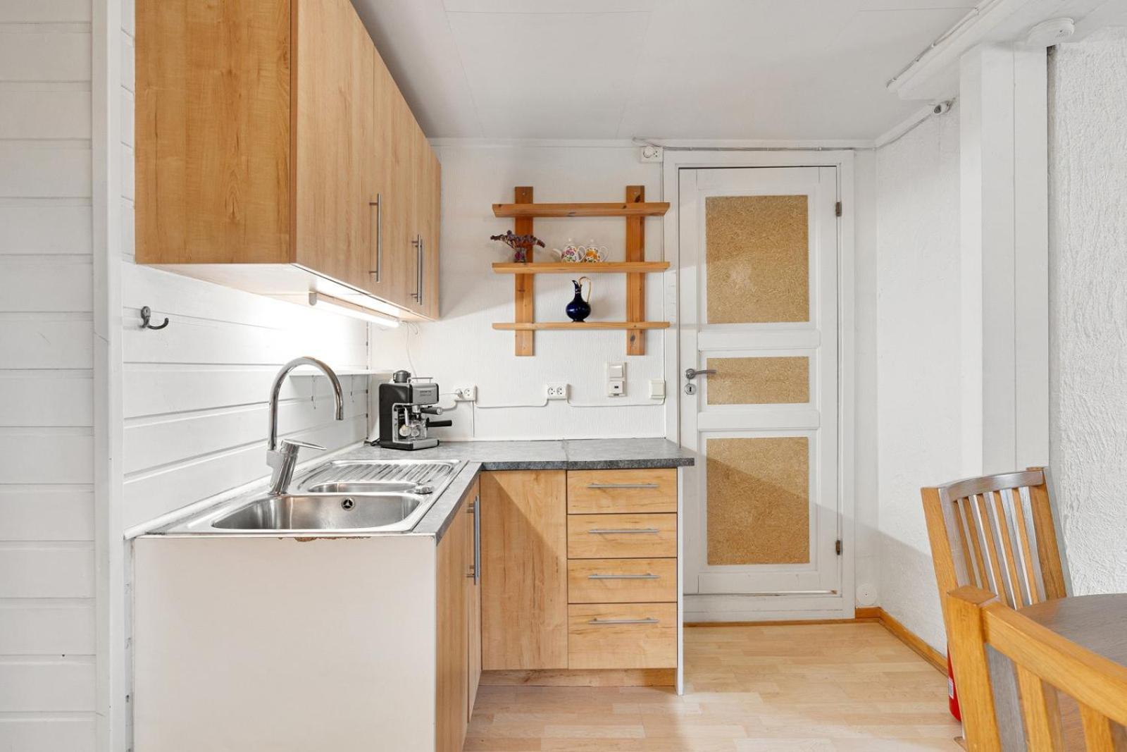 Room In Cozy Apartment 7 Min Walk From The City Center Тромсьо Екстериор снимка